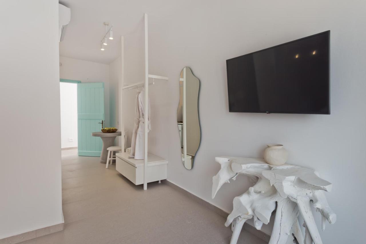Enilion Luxury Suites Kyra Panagia Bagian luar foto