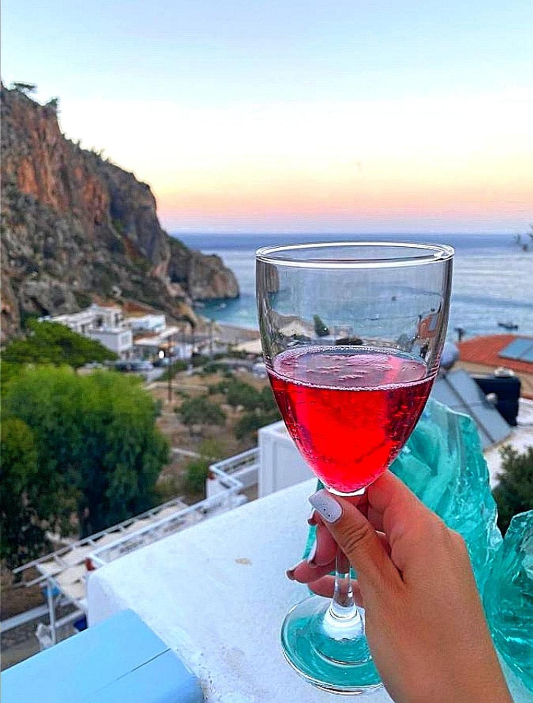Enilion Luxury Suites Kyra Panagia Bagian luar foto