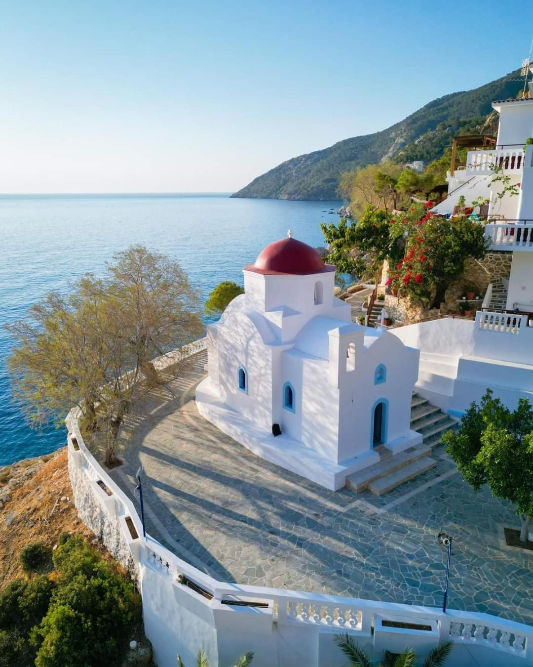 Enilion Luxury Suites Kyra Panagia Bagian luar foto