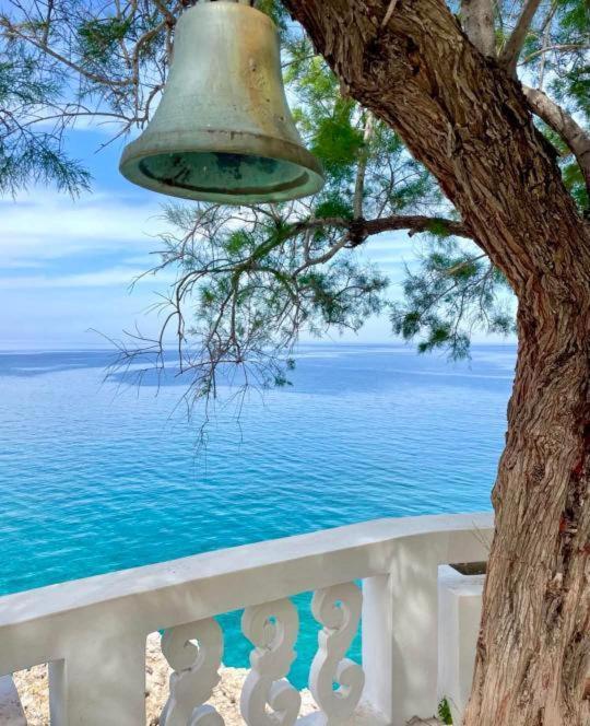 Enilion Luxury Suites Kyra Panagia Bagian luar foto